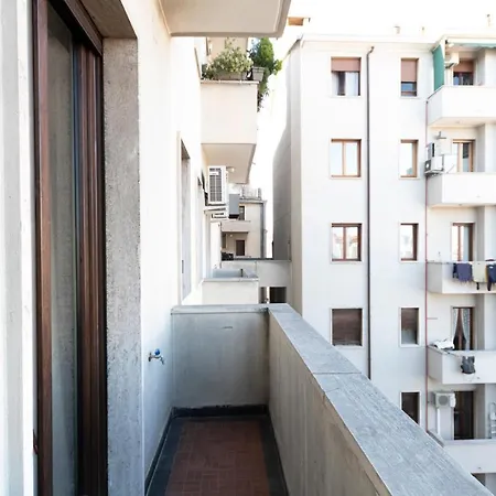 Apartman Via Torino 1 Milánó